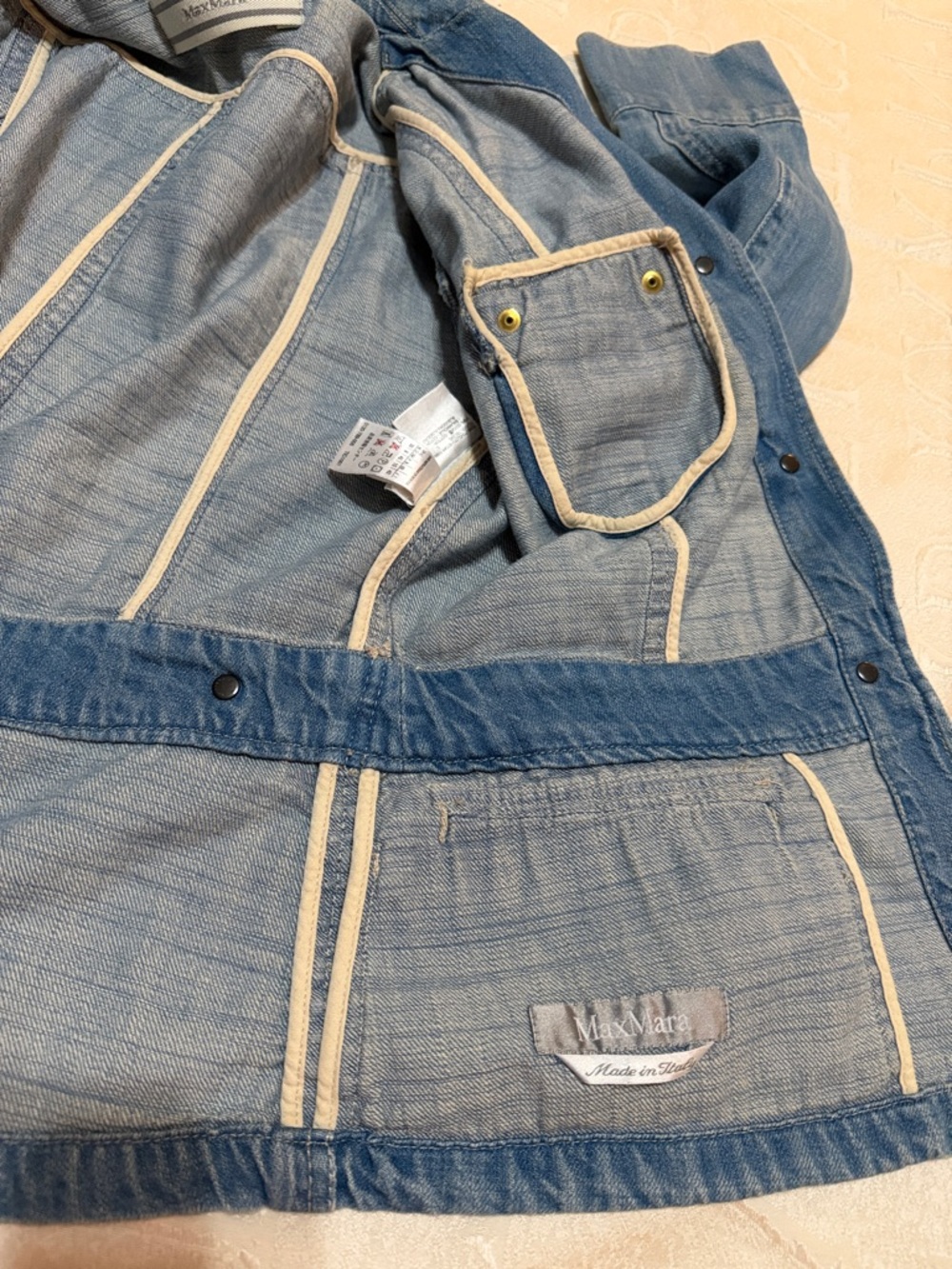 MaxMara Light Blue Denim Jacket with Button Front 8 - Picture 14 of 14